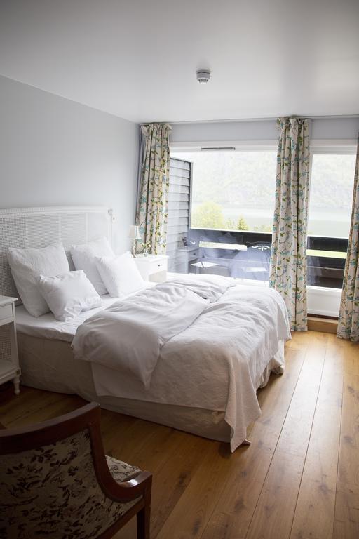 Torvis Hotel Luster Pokoj fotografie